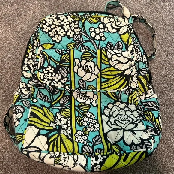 Vera Bradley- island blooms big backpack Vera Bradley BACKPACK Bookbag ISLAND BLOOMS Shoulder Bag  main image 4
